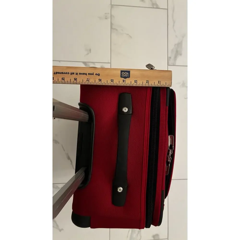 Victorinox Mobilizer NXT Red 22” Upright Wheeled Luggage Bag, Large